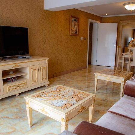 Luxury Apartment 'Rich' เวลินกราด ภายนอก รูปภาพ