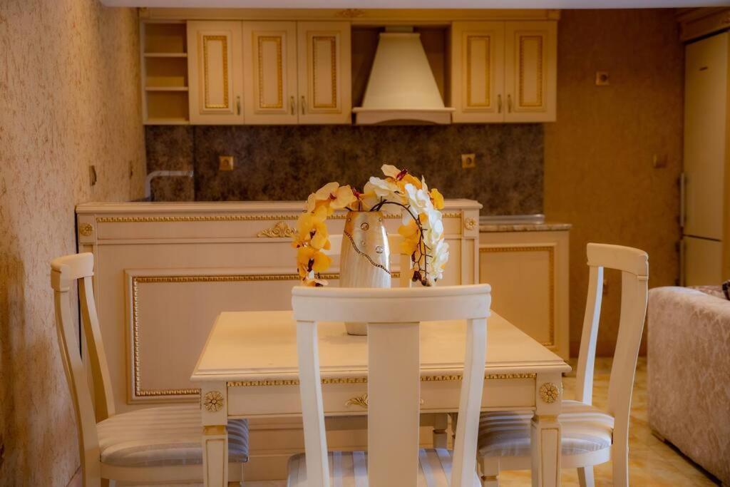 Luxury Apartment 'Rich' เวลินกราด ภายนอก รูปภาพ